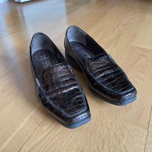 Mephisto brown textured leather slip on loafer square toe shoes size 8